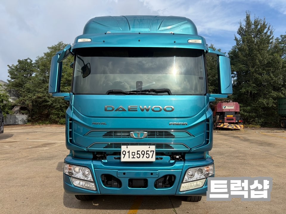 한국상용8.5톤카고트럭 사진 2