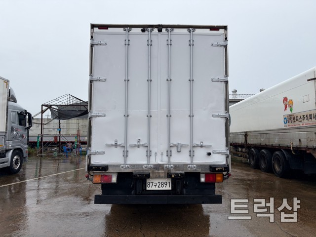 일진와이드6.5톤카고트럭